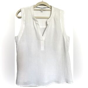 Evereve Women’s White Sleeveless Top, Size Medium